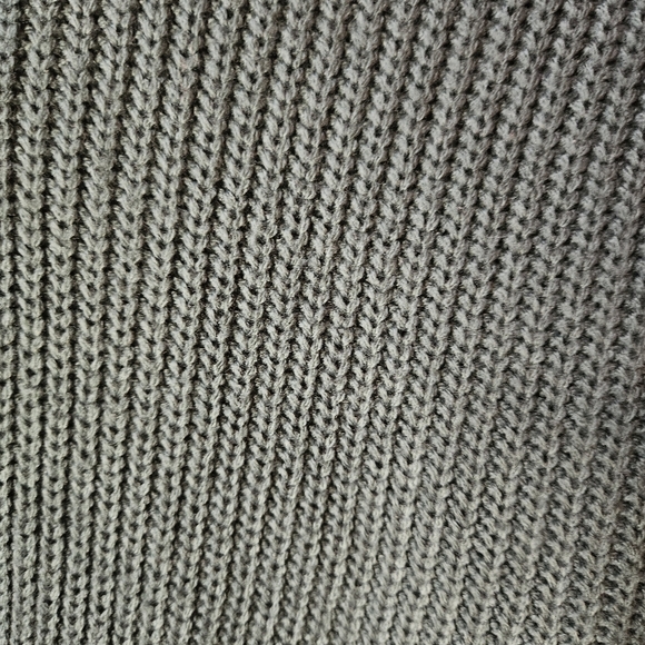 Urban Heritage Cowl Neck Cropped Knit 3/4 Zip Pullover Sweater (NWOT) - Picture 5 of 6